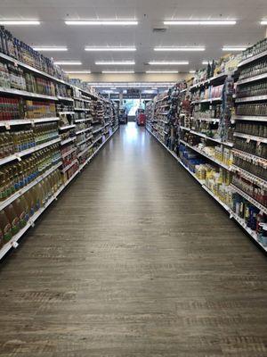 Big Y Bethel CT. Very clean, well kept, and remodeled. Nice store.