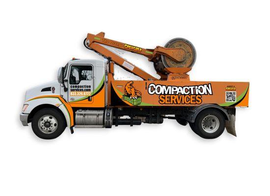 Our heavy hydraulic roller does the Crunching of your overloaded dumpster.