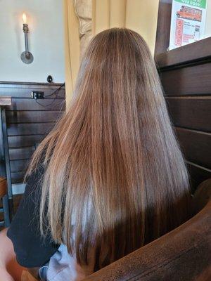 Daughter's very thin natural highlights