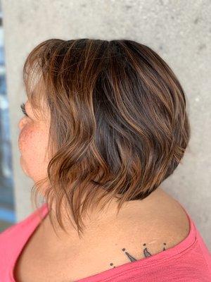 Dimensional brunette balayage