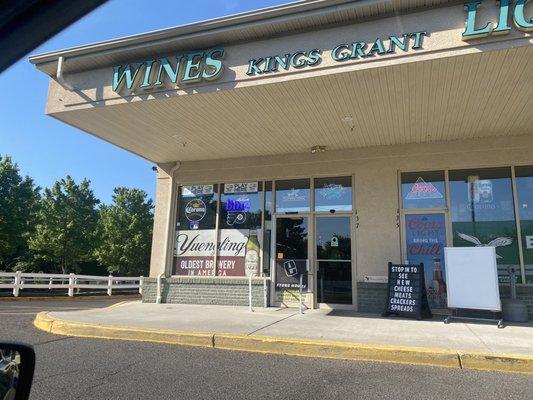 Kings Grant Wines & Liquors