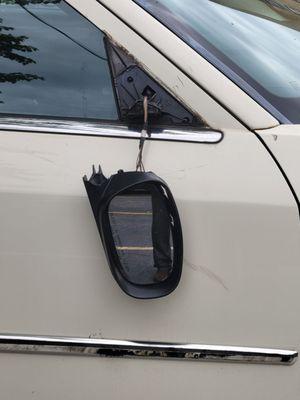 Right mirror damage