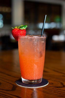 Sparkling Strawberry Lemonade