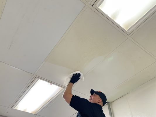 Ceiling Cleaning for your Commercial kitchen