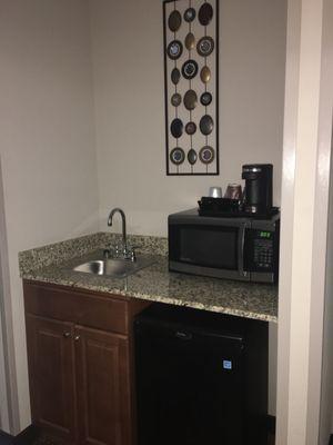 The wet bar in the room