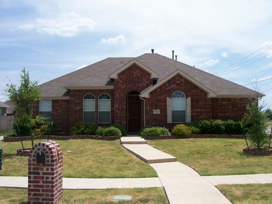 Lease one of the many homes we manage throughout the metroplex and enjoy our personal touch service and peace of mind.