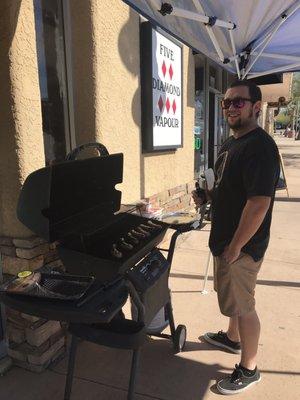 Burgers & Dogs for Five Diamond customers today !