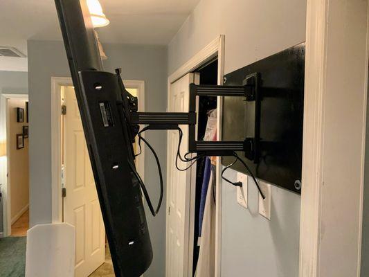 Flat panel TV mounting available