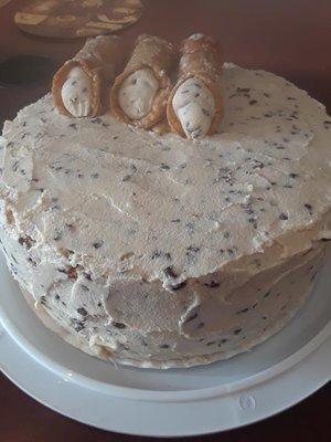 Cannoli Cake