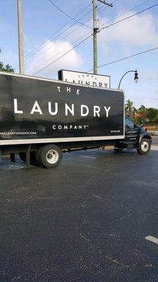 Eve the Laundry Limo