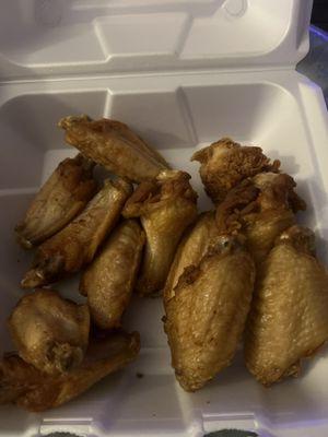 Undercooked plain wings. Terrible