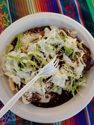 The enchiladas of mole poblano is so good