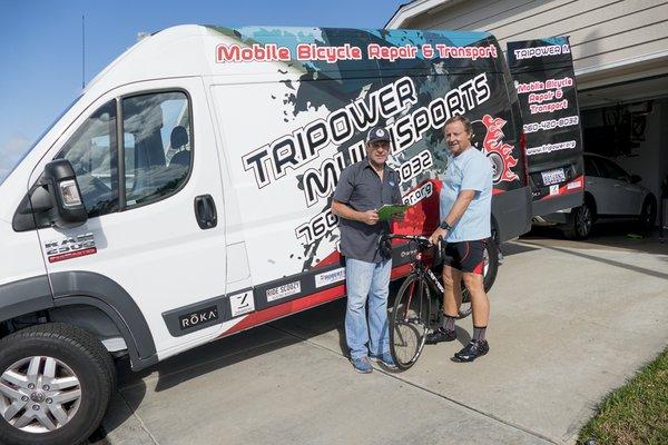 Mike Plumb of TriPower MultiSports finishing up a bike fitting in Carlsbad.