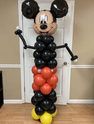 Balloon sculpture!!