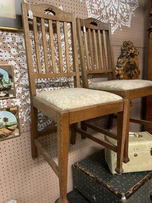 Alecia's Furniture Refinishing