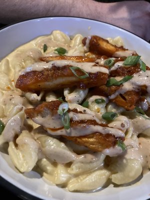 Buffalo Chicken Mac N Cheese