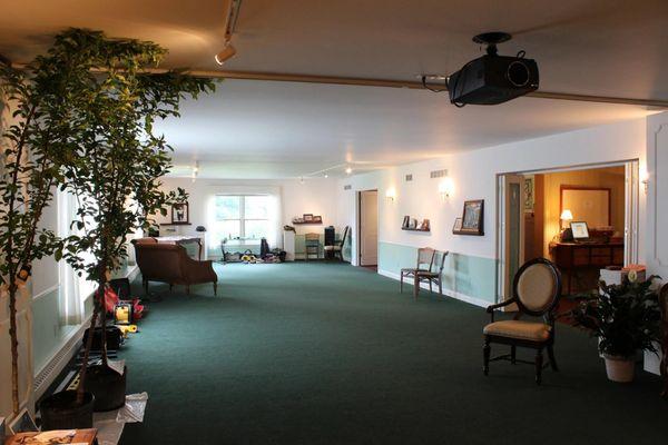 Interior Photo of Avink, McCowen, & Secord Funeral Home and Cremation Society
409 S Main St #1316
Vicksburg, MI 49097