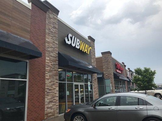 The front of this Subway location.