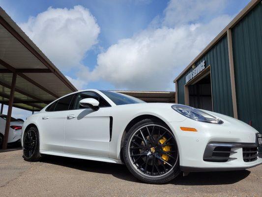 Yellow calipers