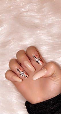 Hollywood Nails