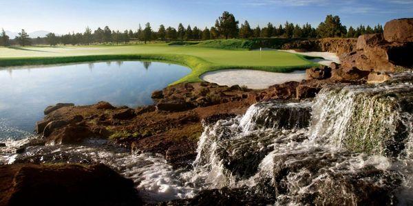 Golfing in Central Oregon