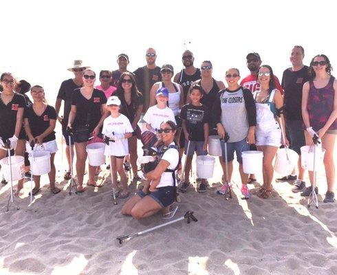 Steinger, Greene & Feiner team beach cleanup