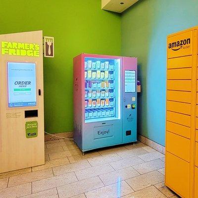 Mycha is a 24/7 vending machine located at the Pedway of Block 37 near the Red Line Station, by Farmer's Fridge and the Amazon Locker!