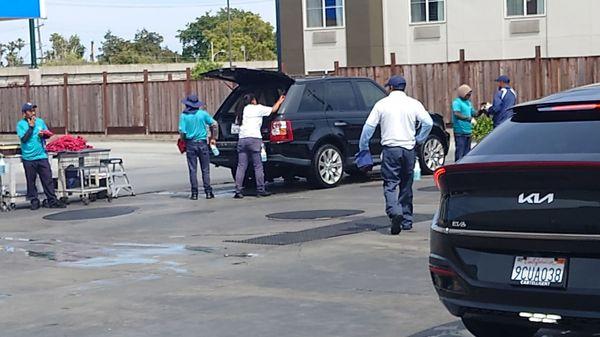 Fast and friendly service, also $100 cheaper than Belmont Car Wash