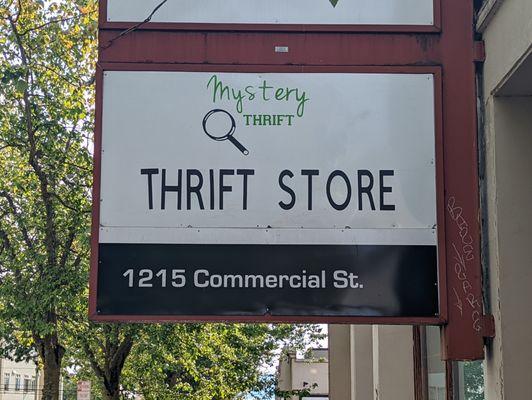 Mystery Thrift Bellingham Outside Sign