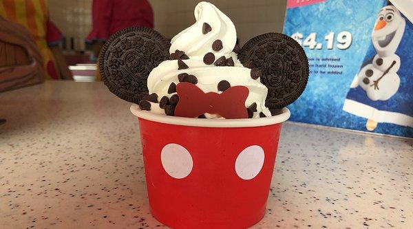 Mickey Sundae