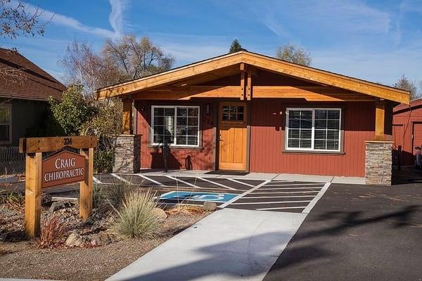 Craig Chiropractic from the outside. Come inside and get out of your pain with our amazing Bend, Oregon chiropractor.