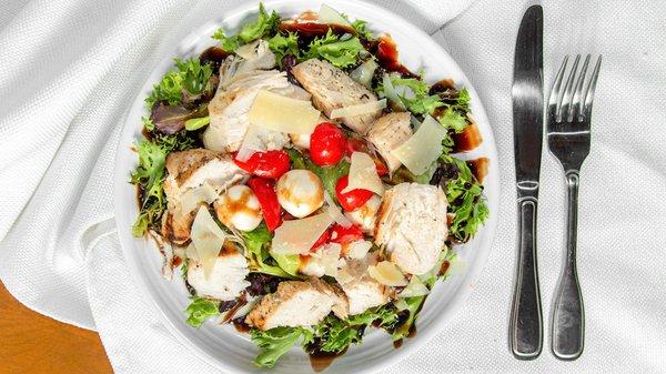 Grilled Chicken Caprese Salad