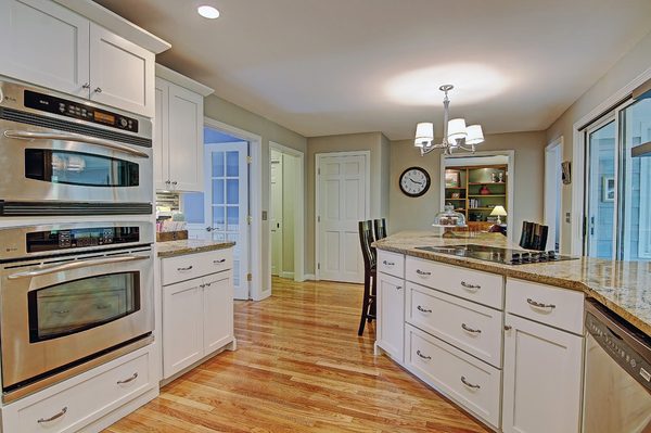 Bright & Fresh Cabinet Reface (E.Greenwich, RI)