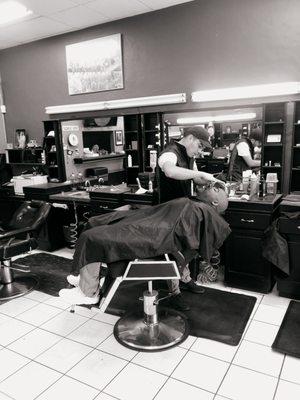 Don't forget to come in and get your hot towel shave here at Cut Master's Joe's Barbershop. Walk ins are welcome!