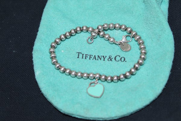 Tiffany & cO. Ball beed enameled heart charm "return to Tiffany & Co. NY bracelet