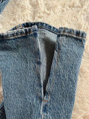 Split hem jeans