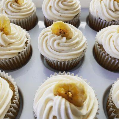 Banana cream cupcakes