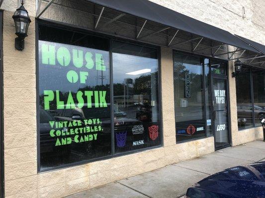 House of Plastik