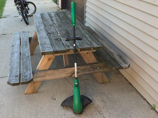 Electric Weed whacker trimmer