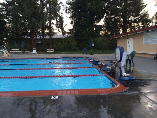 SFGG Masters swim team practices held here 3 times a day M-F, and 8am Sat/Sun.