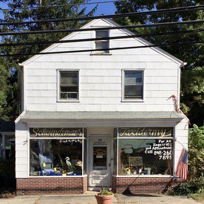 Schwendemans Taxidermy Studio