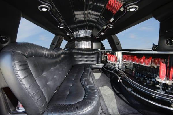 Interior - 10 passenger Lincoln Stretch Limousine