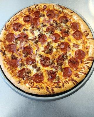 15" Meat lovers pizza