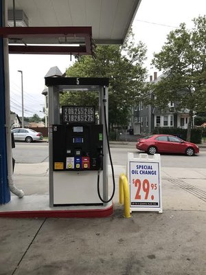 Fuel prices (cash price on top, credit/debit on bottom) and cost for a "special" oil change.