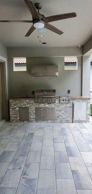 Outdoor Kitchen