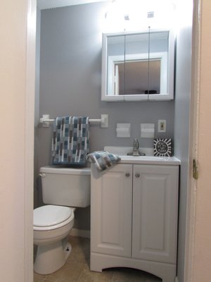 1st Floor Bathroom