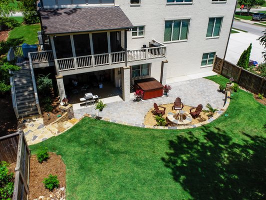 outdoor firepit with paver patio