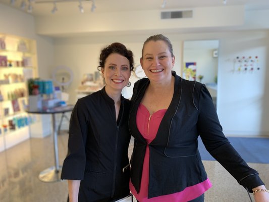 Laura with Jacine, the owner and CEO of Roccoco Botanicals