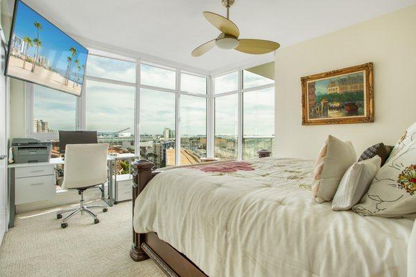 $868,000 Luxury 2 bdrm Condo with Ocean View in Downtown Long Beach |
 https://411seaside.info