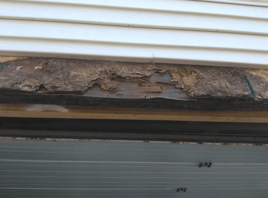 Masullo Brokers built a home in 2003; nothing between the vinyl siding with SUPPORTING beam.  fully rotted inside while outside seems fine